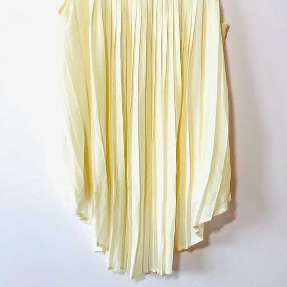 Lulus Cream Pleated Back Lined Semi-sheer Tank Top Medium Women’s - Picture 8 of 11